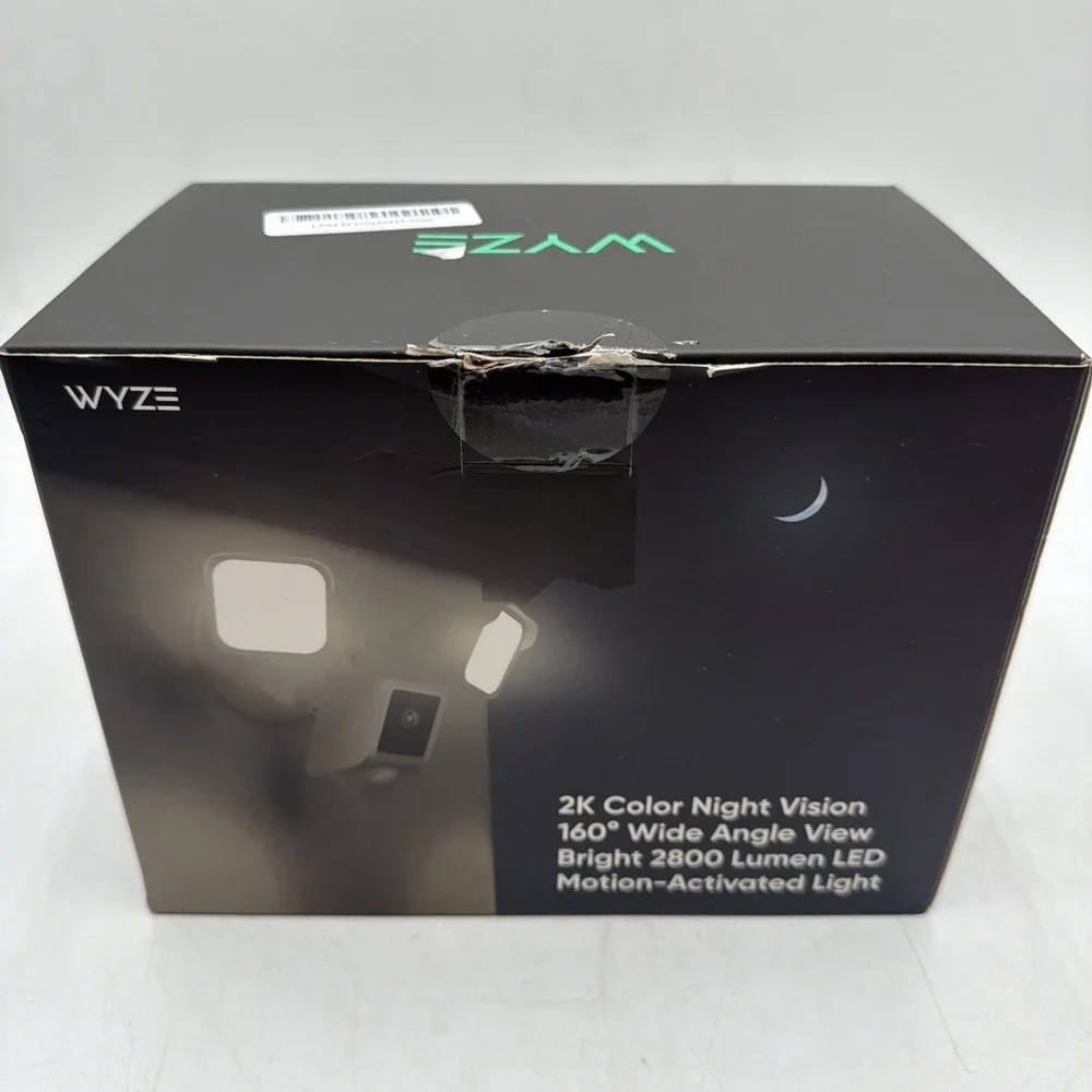 Wyze Cam Floodlight V2 Motion-Activated 2K HD Color Night Vision Camera